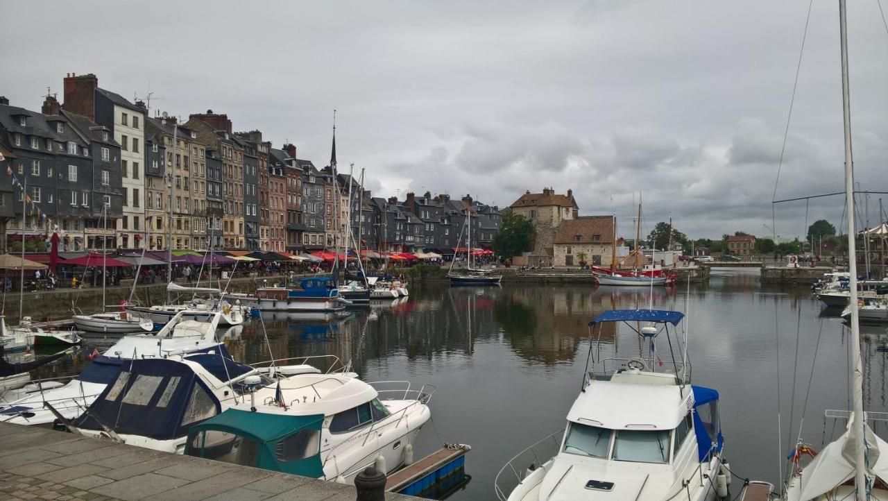 Le Louis Dort - Côte de Grâce Apartamento Équemauville Exterior foto